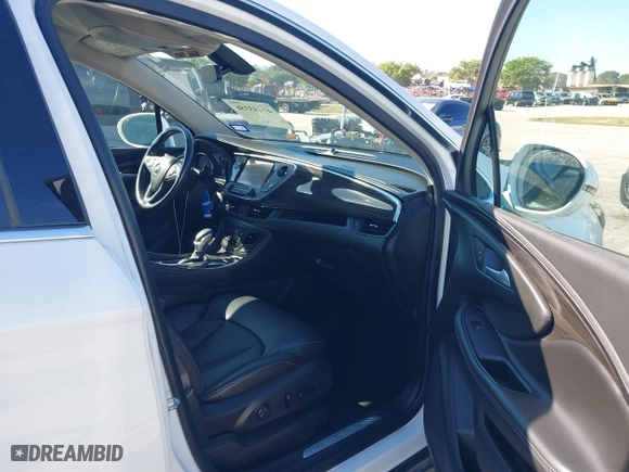 2020 Buick Envision Essence with VIN LRBFXCSA5LD150968, listed as a IAAI auction lot 41443356 with 71,993 mi miles. Bid and sale history available at carsss.com. Image 5.