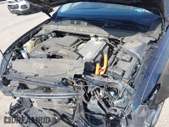 2020 Ford Fusion SE with VIN 3FA6P0LU4LR262988, listed as a IAAI auction lot 41768189 with 64,086 mi miles and . Bid and sale history available at DreamBid. Image 10.