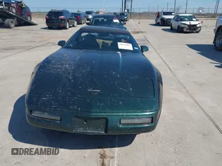 1995 Chevrolet Corvette z VIN 1G1YY22P7S5114691, wystawiony jako IAAI lot #41671037 z przebiegiem 129 384 mil mil oraz . Historia ofert i sprzedaży dostępna na DreamBid. Obrazek 12.