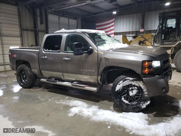 2013 Chevrolet Silverado 1500 LTZ with VIN 3GCPKTE27DG232973, listed as a Copart auction lot 44789645 with 214,210 mi miles and Salvage Title. Bid and sale history available at carsss.com. Image 4.