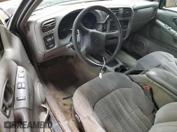 2001 Chevrolet S-10 LS with VIN 1GCCS19W518137894, listed as a Copart auction lot 51123925 with Not Provided miles and Salvage Title. Bid and sale history available at DreamBid. Image 8.