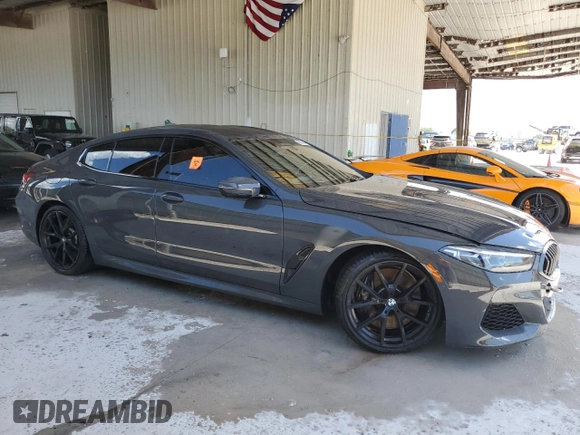 2022 BMW 8 Series M850i with VIN WBAGV8C06NCH89514, listed as a Copart auction lot 59527264 with 0 mi miles and Non Repairable. Bid and sale history available at carsss.com. Image 4.