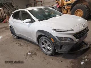 2023 Hyundai Kona SEL с VIN KM8K6CAB5PU972247, выставлен на аукционе IAAI как лот 41360485 с пробегом 23 932 миль миль и . История ставок и продаж доступна на DreamBid. Изображение 1.
