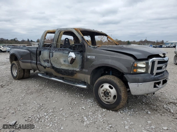 2006 Ford Super Duty F-350 DRW XL with VIN 1FTWW33P16ED21897, listed as a Copart auction lot 80730984 with 0 mi miles and Non Repairable. Bid and sale history available at carsss.com. Image 4.