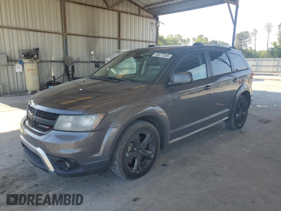 2019 Dodge Journey Crossroad z VIN 3C4PDCGG8KT717064, wystawiony jako Copart lot #55677305 z przebiegiem 115 493 mil mil oraz Szkoda całkowita • Salvage title. Historia ofert i sprzedaży dostępna na DreamBid. Obrazek 1.