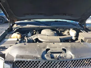 2003 Chevrolet Avalanche z VIN 3GNEK13T53G298810, wystawiony jako IAAI lot #41818384 z przebiegiem 249 898 mil mil oraz . Historia ofert i sprzedaży dostępna na DreamBid. Obrazek 10.
