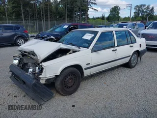 1994 Volvo 900 GLS with VIN YV1JS883XR3145743, listed as a IAAI auction lot 42216858 with 193,685 mi miles and . Bid and sale history available at DreamBid. Image 2.
