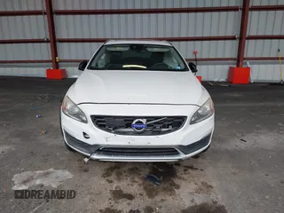 2016 Volvo V60 Cross Country T5 with VIN YV4612HK6G1003110, listed as a IAAI auction lot 41682878 with 1 mi miles. Bid and sale history available at carsss.com. Image 11.