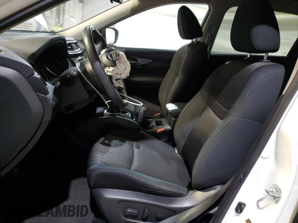 2017 Nissan Rogue SV with VIN 5N1AT2MV3HC886902, listed as a Copart auction lot 57789005 with 130,445 mi miles and Salvage title. Bid and sale history available at DreamBid. Image 7.