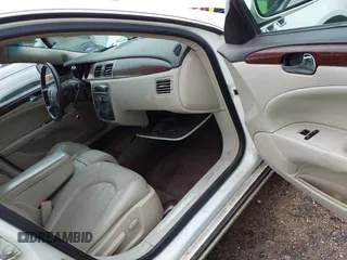 2007 Buick Lucerne V6 CXL with VIN 1G4HD57287U225633, listed as a IAAI auction lot 42116371 with 172,489 mi miles. Bid and sale history available at carsss.com. Image 5.