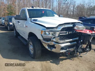 2022 Ram 2500 Tradesman with VIN 3C6MR5AJ0NG417897, listed as a IAAI auction lot 41543235 with 4,820 mi miles. Bid and sale history available at carsss.com. Image 1.