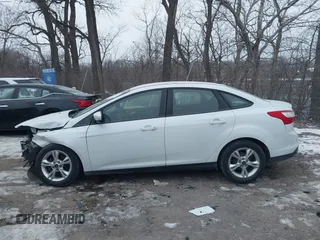 2013 Ford Focus SE with VIN 1FADP3F29DL343536, listed as a IAAI auction lot 41396247 with 185,737 mi miles. Bid and sale history available at carsss.com. Image 15.