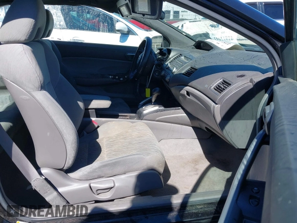 2008 Honda Civic Cpe LX with VIN 2HGFG12638H507836, listed as a IAAI auction lot 41811093 with 1 mi miles. Bid and sale history available at carsss.com. Image 5.