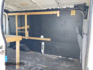 2015 Ford Transit Cargo с VIN 1FTYR2CG0FKA15544, выставлен на аукционе IAAI как лот 42522021 с пробегом 310 509 миль миль и . История ставок и продаж доступна на DreamBid. Изображение 8.