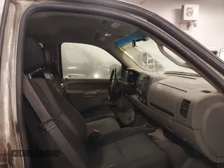 2012 Chevrolet Silverado 1500 with VIN 1GCPKPE71CF144729, listed as a IAAI auction lot 41376121 with 171,921 mi miles and . Bid and sale history available at DreamBid. Image 5.
