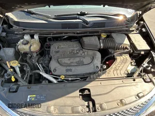 2019 Chrysler Pacifica Touring with VIN 2C4RC1DG9KR556134, listed as a IAAI auction lot 42658532 with 72,146 mi miles and . Bid and sale history available at DreamBid. Image 6.