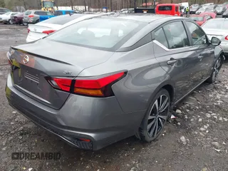 2022 Nissan Altima SR with VIN 1N4BL4CV8NN309083, listed as a IAAI auction lot 41720996 with 74,719 mi miles and . Bid and sale history available at DreamBid. Image 4.