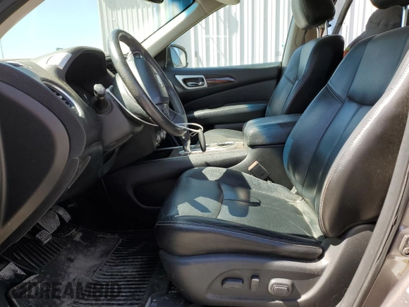 2013 Nissan Pathfinder SL z VIN 5N1AR2MN3DC613922, wystawiony jako Copart lot #57876005 z przebiegiem 187 174 mil mil oraz Czysty tytuł • Clean title. Historia ofert i sprzedaży dostępna na DreamBid. Obrazek 7.