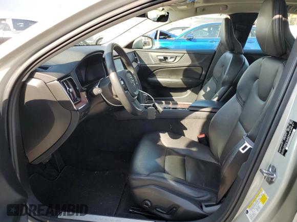 2019 Volvo S60 Momentum with VIN 7JR102FK8KG001031, listed as a Copart auction lot 44805915 with 34,688 mi miles and Salvage Title. Bid and sale history available at carsss.com. Image 7.