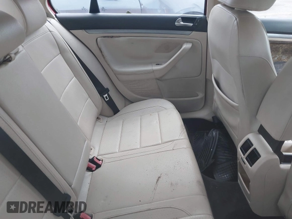 2010 Volkswagen Jetta Limited Edition с VIN 3VWAX7AJ6AM161142, выставлен на аукционе IAAI как лот 40311201 с пробегом 193 109 миль миль и . История ставок и продаж доступна на DreamBid. Изображение 8.