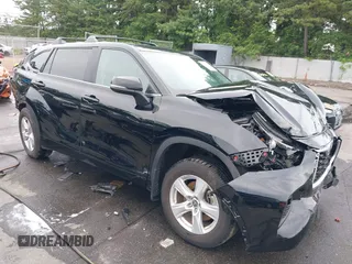 2023 Toyota Highlander L z VIN 5TDKDRBH6PS043799, wystawiony jako IAAI lot #42617278 z przebiegiem 14 744 mil mil oraz . Historia ofert i sprzedaży dostępna na DreamBid. Obrazek 1.