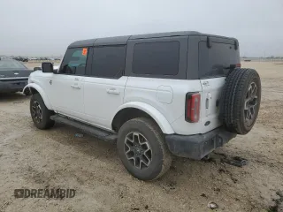 2023 Ford Bronco z VIN 1FMEE5BP3PLB45231, wystawiony jako Copart lot #42771335 z przebiegiem 45 981 mil mil oraz Szkoda całkowita • Salvage title. Historia ofert i sprzedaży dostępna na DreamBid. Obrazek 2.