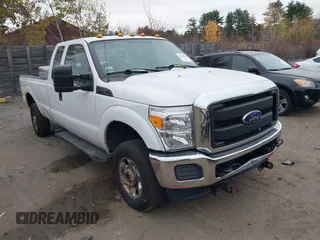 2016 Ford Super Duty F-250 SRW XLT with VIN 1FT7X2B62GEC48092, listed as a IAAI auction lot 40644978 with 112,524 mi miles. Bid and sale history available at carsss.com. Image 1.