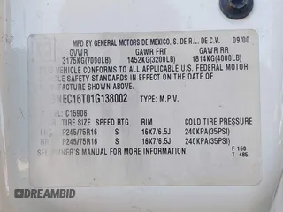 2001 Chevrolet Suburban LS z VIN 3GNEC16T01G138002, wystawiony jako IAAI lot #42317851 z przebiegiem 226 769 mil mil oraz . Historia ofert i sprzedaży dostępna na DreamBid. Obrazek 9.