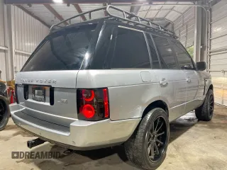 2011 Land Rover Range Rover HSE Lux z VIN SALMF1D42BA355759, wystawiony jako Copart lot #59821605 z przebiegiem 77 618 mil mil oraz Szkoda całkowita • Salvage title. Historia ofert i sprzedaży dostępna na DreamBid. Obrazek 4.