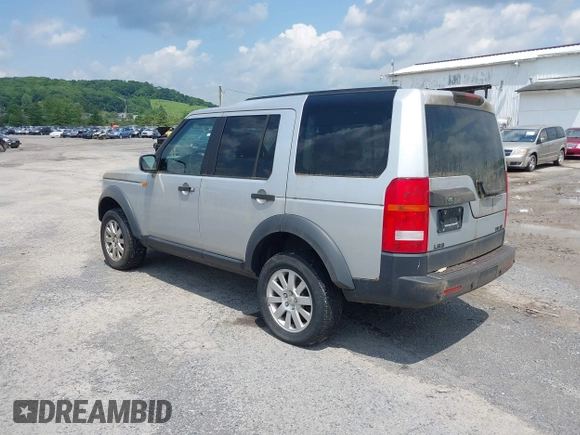 2005 Land Rover LR3 SE z VIN SALAE25485A336499, wystawiony jako IAAI lot #42461282 z przebiegiem 181 089 mil mil oraz . Historia ofert i sprzedaży dostępna na DreamBid. Obrazek 3.