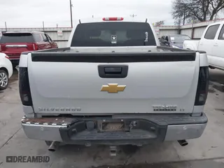2012 Chevrolet Silverado 1500 LT with VIN 3GCPCSE02CG192161, listed as a IAAI auction lot 41287598 with 284,698 mi miles. Bid and sale history available at carsss.com. Image 16.