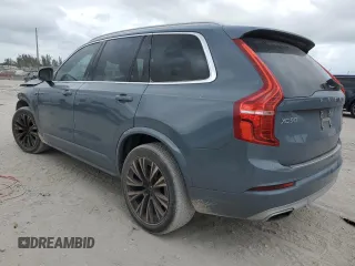 2021 Volvo XC90 Momentum z VIN YV4102CK1M1715623, wystawiony jako Copart lot #45791465 z przebiegiem 54 152 mil mil oraz Szkoda całkowita • Salvage title. Historia ofert i sprzedaży dostępna na DreamBid. Obrazek 2.