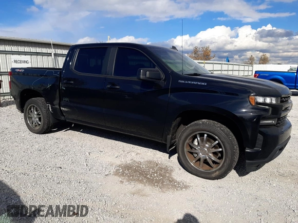 2021 Chevrolet Silverado 1500 RST with VIN 3GCUYEED0MG305146, listed as a Copart auction lot 75649424 with 101,471 mi miles and Salvage Title. Bid and sale history available at carsss.com. Image 4.