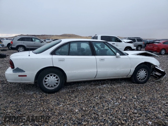 1998 Oldsmobile 88 LS z VIN 1G3HN52K8W4865297, wystawiony jako Copart lot #78698224 z przebiegiem 271 468 mil mil oraz Szkoda całkowita • Salvage title. Historia ofert i sprzedaży dostępna na DreamBid. Obrazek 3.