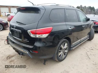 2013 Nissan Pathfinder SV with VIN 5N1AR2MMXDC668780, listed as a IAAI auction lot 41160795 with 158,610 mi miles. Bid and sale history available at carsss.com. Image 4.
