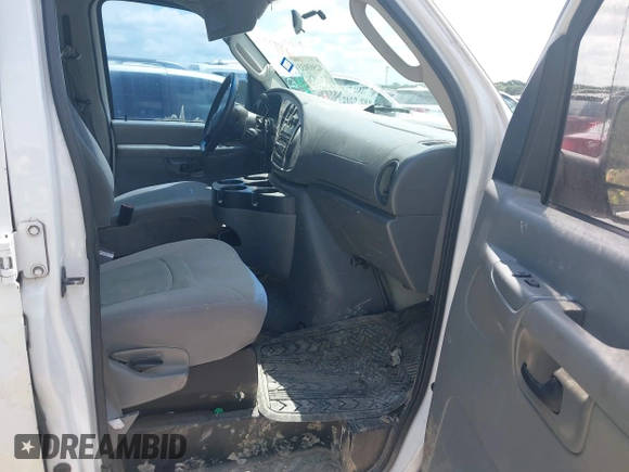 2008 Ford Econoline Passenger XL with VIN 1FBSS31L28DA91262, listed as a IAAI auction lot 42563033 with 191,590 mi miles and . Bid and sale history available at DreamBid. Image 5.