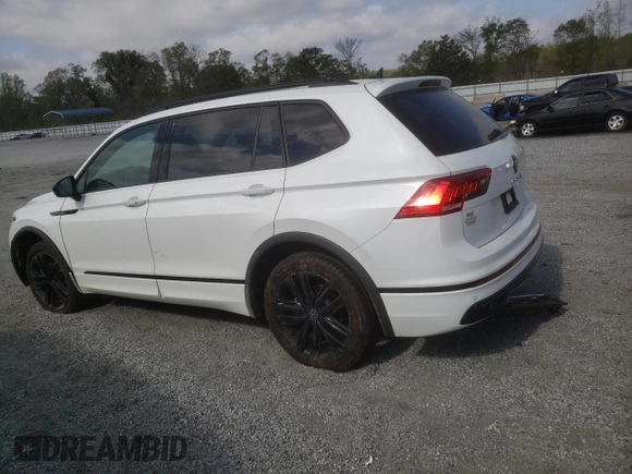 2022 Volkswagen Tiguan SE R-Line Black with VIN 3VVCB7AX8NM146180, listed as a Copart auction lot 51308985 with 49,198 mi miles and Salvage title. Bid and sale history available at DreamBid. Image 2.