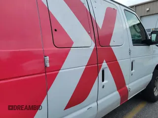 2012 Ford Econoline Cargo Commercial с VIN 1FTNE2EL5CDB21030, выставлен на аукционе IAAI как лот 42787301 с пробегом 93 706 миль миль и . История ставок и продаж доступна на DreamBid. Изображение 21.