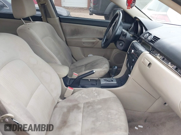 2008 Mazda Mazda3 Man i Sport *Ltd Avail* with VIN JM1BK32F481808749, listed as a IAAI auction lot 41686264 with 273,027 mi miles. Bid and sale history available at carsss.com. Image 5.