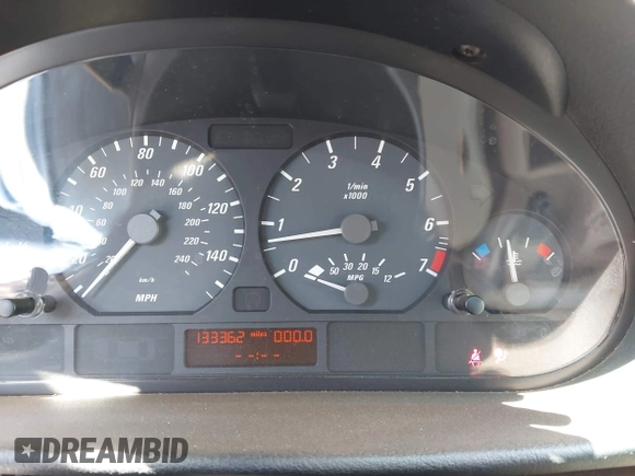2003 BMW 3 Series 325Ci with VIN WBABS33483JY44155, listed as a IAAI auction lot 41603387 with 133,362 mi miles. Bid and sale history available at carsss.com. Image 7.