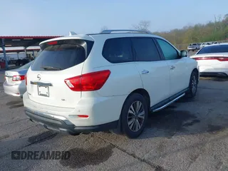 2020 Nissan Pathfinder SL with VIN 5N1DR2CNXLC576400, listed as a IAAI auction lot 41855270 with 158,502 mi miles. Bid and sale history available at carsss.com. Image 4.