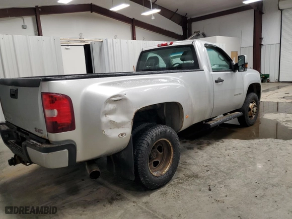 2014 GMC Sierra 3500HD Work Truck with VIN 1GT322CG0EF102611, listed as a Copart auction lot 46826695 with 141,494 mi miles and Salvage Title. Bid and sale history available at carsss.com. Image 3.