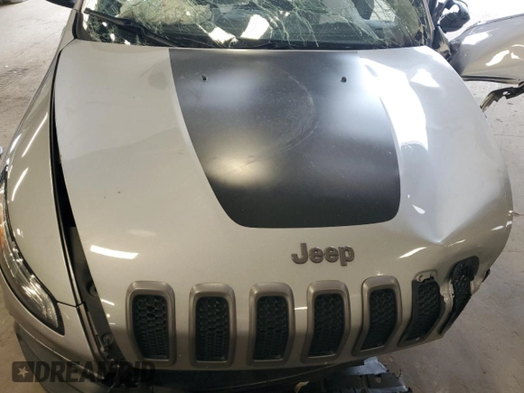 2014 Jeep Cherokee Trailhawk with VIN 1C4PJMBSXEW213981, listed as a Copart auction lot 60440495 with 136,612 mi miles and Salvage title. Bid and sale history available at DreamBid. Image 12.