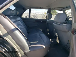 1987 Mercedes-Benz 560 with VIN WDBCA39D3HA355282, listed as a Copart auction lot 74798524 with 200,535 mi miles and Salvage Title. Bid and sale history available at DreamBid. Image 10.