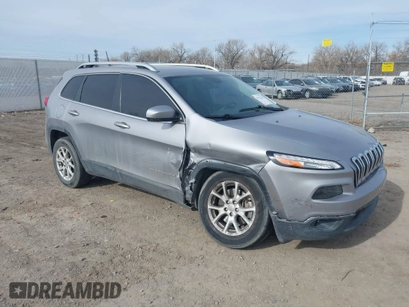 2017 Jeep Cherokee Latitude z VIN 1C4PJMCB0HD213955, wystawiony jako IAAI lot #41772383 z przebiegiem 88 964 mil mil oraz . Historia ofert i sprzedaży dostępna na DreamBid. Obrazek 1.