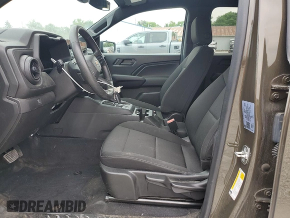 2024 Chevrolet Colorado 2WD Work Truck with VIN 1GCGSBEC1R1231469, listed as a Copart auction lot 61129055 with 14,210 mi miles and Clean title. Bid and sale history available at DreamBid. Image 7.