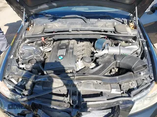 2007 BMW 3 Series 335i with VIN WBAVB73527PA89815, listed as a IAAI auction lot 41956634 with 119,121 mi miles and . Bid and sale history available at DreamBid. Image 10.