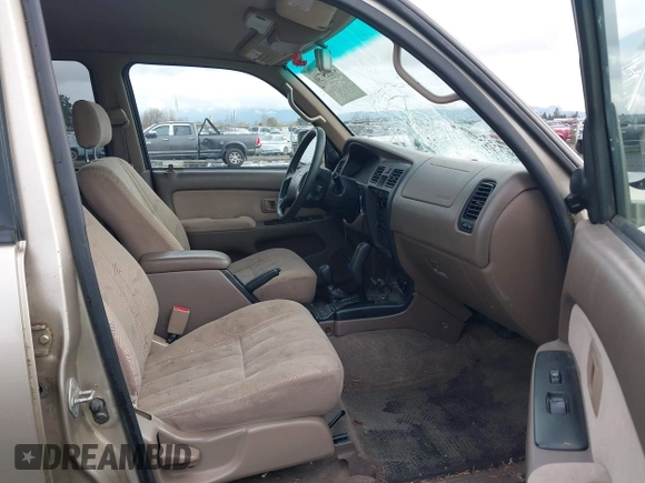 2001 Toyota 4Runner SR5 z VIN JT3HN86R110334553, wystawiony jako IAAI lot #41209730 z przebiegiem 192 515 mil mil oraz . Historia ofert i sprzedaży dostępna na DreamBid. Obrazek 5.