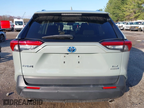 2019 Toyota RAV4 Hybrid XLE with VIN JTMRWRFV0KD013274, listed as a IAAI auction lot 41918992 with 97,850 mi miles. Bid and sale history available at carsss.com. Image 16.