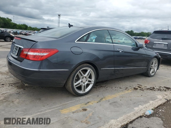 2013 Mercedes-Benz E 350 z VIN WDDKJ5KB5DF196091, wystawiony jako Copart lot #54760045 z przebiegiem 93 941 mil mil oraz Szkoda całkowita • Salvage title. Historia ofert i sprzedaży dostępna na DreamBid. Obrazek 3.